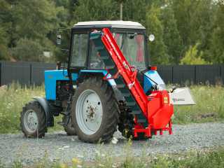 Špalíkovač za traktor PTO s dopravníkem, štěpkovač ARPAL AM-120TR-K