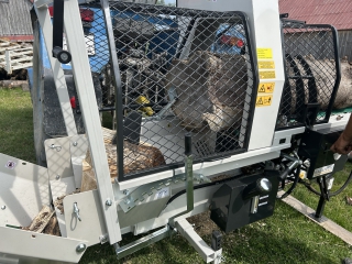 PTO hydraulický štípací poloautomat dřeva LUMAG SSA500ZH-PRO