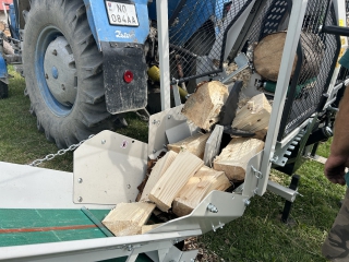 PTO hydraulický štípací poloautomat dřeva LUMAG SSA500ZH-PRO