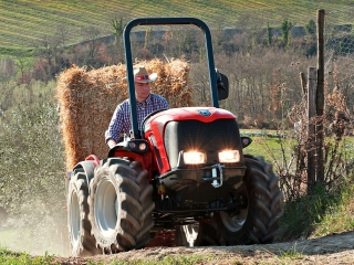 Traktor ANTONIO CARRARO TIGRE 3800