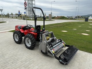 Pořadač trávníku za traktor JANSEN UKF-105