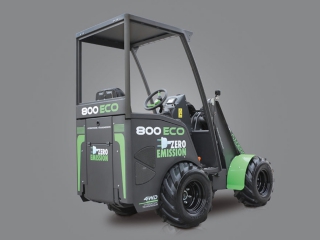 Kloubový nakladač CAST Loaders 800 ECO