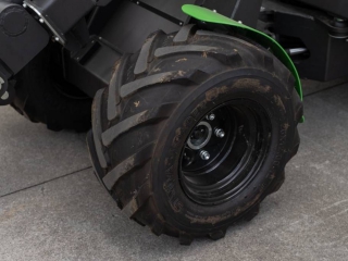 Kloubový nakladač CAST Loaders 800 ECO