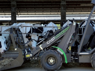 Kloubový nakladač CAST Loaders 800 ECO