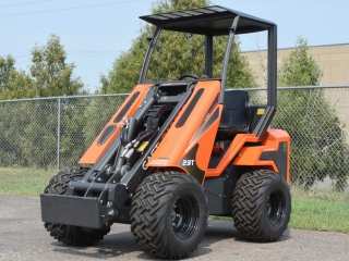Kloubový nakladač CAST Loaders 23T