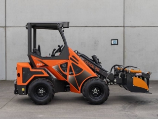 Kloubový nakladač CAST Loaders 33T