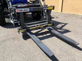 Paletizační vidle na čelní nakladač DELEKS D-700-E