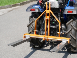 Paletizační vidle za traktor DELEKS D-300