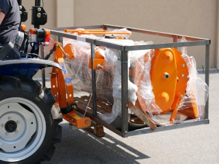 Paletizační vidle za traktor DELEKS D-300