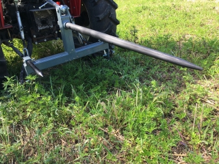 Vidle na balíky DELEKS DK-3 (pro traktor 12 - 60 HP)