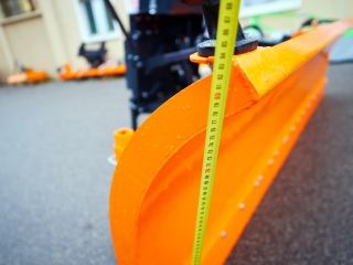 Sněžný pluh, sněhová radlice na traktor DELEKS SSH-04-3.0-A