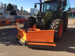 Sněžný pluh, sněhová radlice na traktor DELEKS LNV-180-C, LNV-200-C, LNV-220-C, LNV-250-C, LNV-300-C