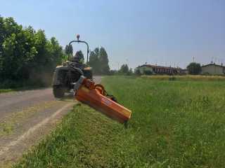 Příkopový mulčovač DELEKS LEO-140 (pro traktor 40-70 HP)