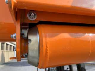 Mulčovač za traktor a čelní nakladač DELEKS GRIZZLY-180