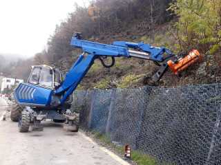Mulčovač na bagr DELEKS ARH-100 (pro minibagr 3 - 7 t)