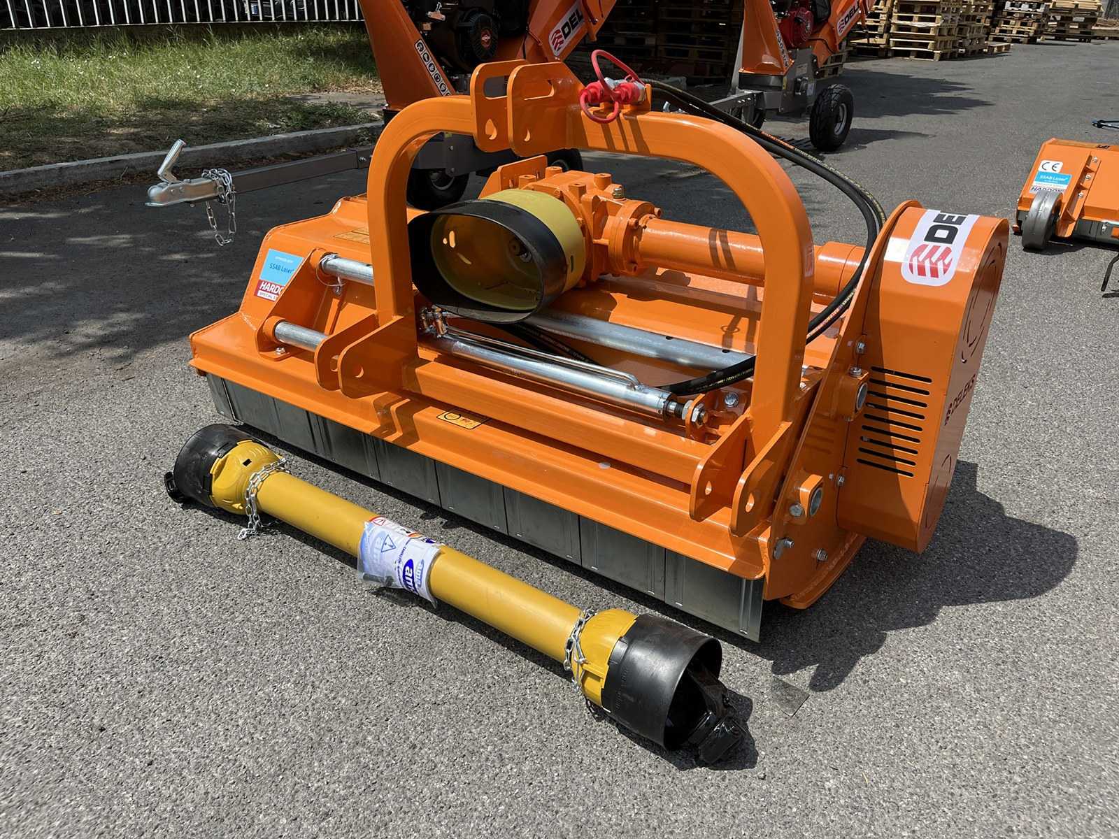 Mulčovač s bočním posuvem DELEKS LEOPARD-160SP/160SPH (pro traktor 40-70 HP) Mulčovač s bočním posuvem DELEKS LEOPARD-160SP/160SPH (pro traktor 40-70 HP)