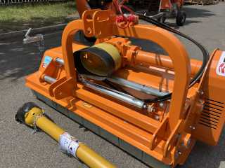 Mulčovač s bočním posuvem DELEKS LEOPARD-140SP/140SPH (pro traktor 30-70 HP)