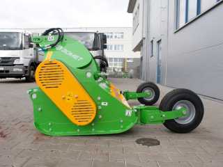 Mulčovač za traktor s hydraulickým posuvem BOMET Indus