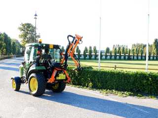 Hydraulický zastřihovač s předsazením DELEKS FALCO-180H