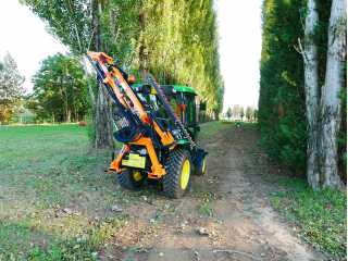 Hydraulický zastřihovač s předsazením DELEKS FALCO-130H