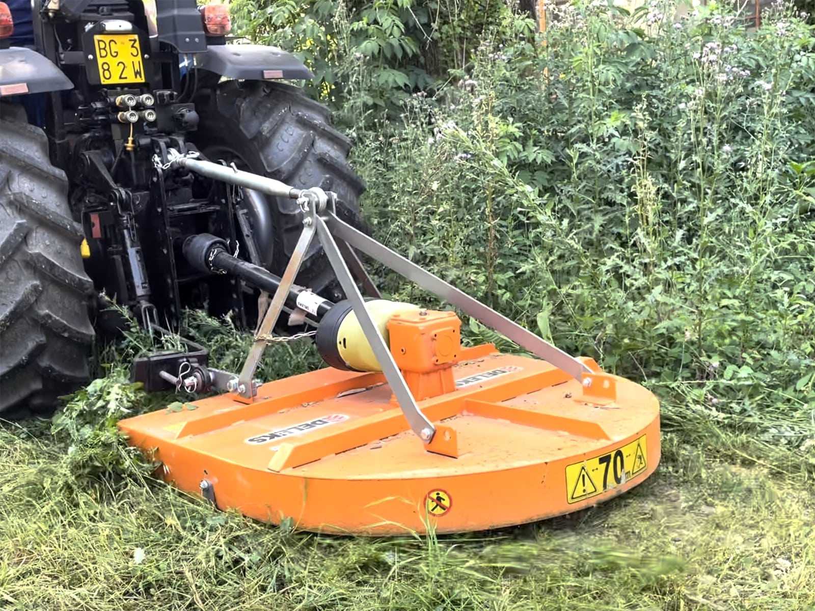 Bubnová řetězová sekačka za traktor DELEKS BUGGY-120C (pro traktor 25 - 75 HP) Bubnová řetězová sekačka za traktor DELEKS BUGGY-120C (pro traktor 25 - 75 HP)