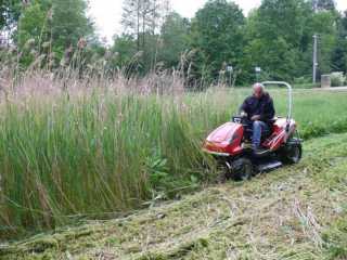 Traktorová mulčovací sekačka SECO CROSSJET SC 4x4 se záběrem 92 cm