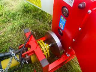 Špalíkovač za traktor PTO, štěpkovač ARPAL AM-120TR