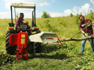 Špalíkovač za traktor PTO, štěpkovač ARPAL AM-120TR