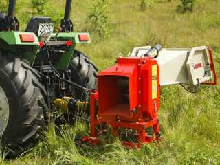 Špalíkovač za traktor PTO, štěpkovač ARPAL AM-120TR