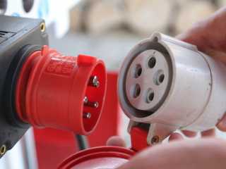 Elektrická štípačka na dřevo VARI 8 tun 400V