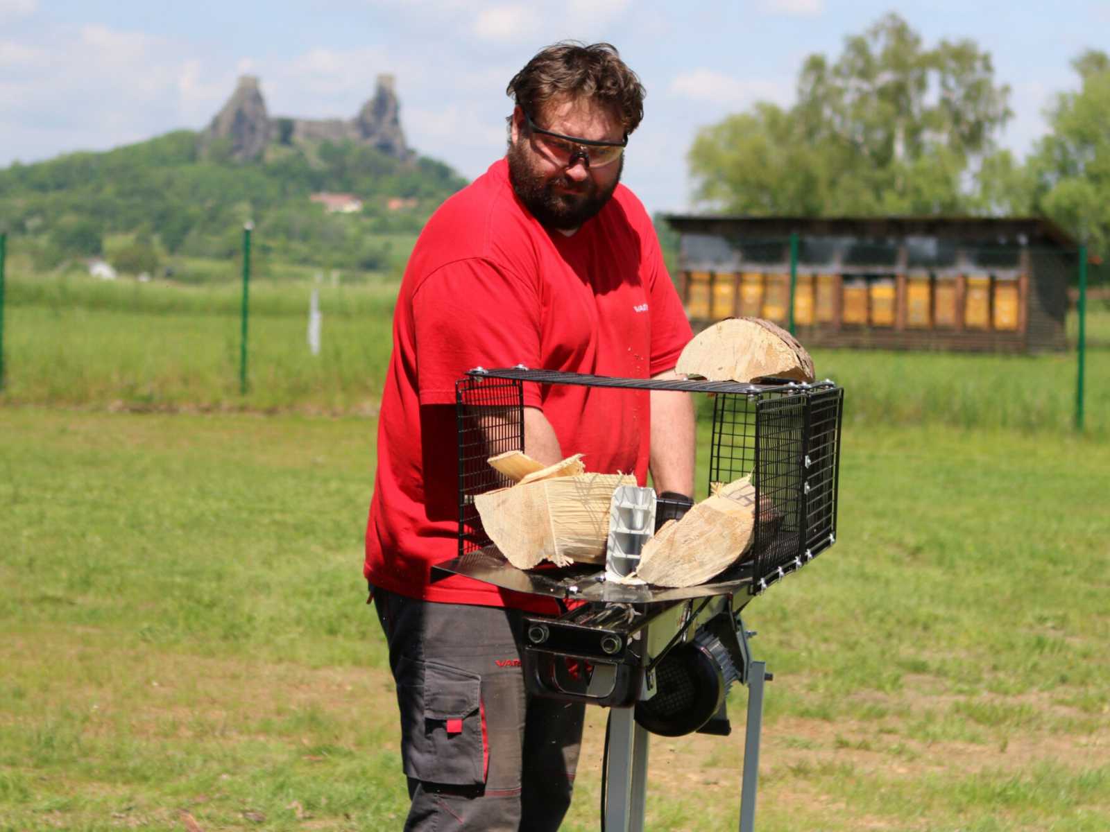Elektrická štípačka na dřevo VARI 5 tun Elektrická štípačka na dřevo VARI 5 tun
