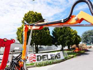 Hydraulický lesní jeřáb, hydraulická ruka DELEKS CRAB-3000