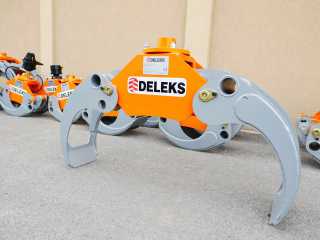 Drapák na kulatinu pro minibagry a lesní jeřáby DELEKS DK-11C