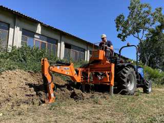 Podkop za traktor DELEKS DRS-2000T + lžíce 300 mm