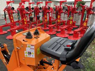Podkop za traktor DELEKS DRS-2000 + lžíce 300 mm