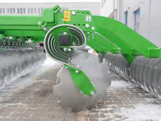 Disková brána hydraulicky sklápěná BOMET Pegasus - nesená