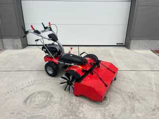 Zametač JANSEN MKB-500B&S s pluhem a sběrnou nádobou