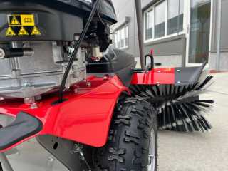 Zametač JANSEN MKB-500B&S s pluhem a sběrnou nádobou