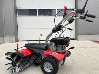 Zametač JANSEN MKB-500B&S s pluhem a sběrnou nádobou