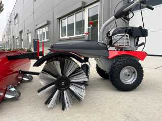 Zametač JANSEN MKB-500B&S s pluhem a sběrnou nádobou