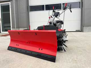 Zametač JANSEN MKB-500B&S s pluhem a sběrnou nádobou