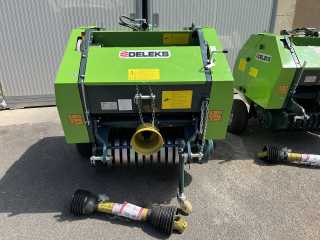 Malý balíkovač sena za traktor DELEKS STAR-850
