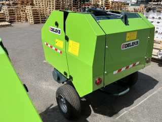 Malý balíkovač sena za traktor DELEKS STAR-850