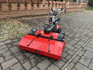 Zametač JANSEN MKB-500B&S s pluhem a sběrnou nádobou