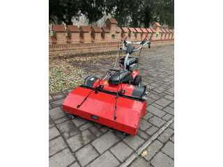 Zametač JANSEN MKB-500B&S s pluhem a sběrnou nádobou