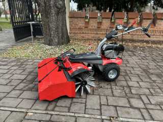 Zametač JANSEN MKB-500B&S s pluhem a sběrnou nádobou