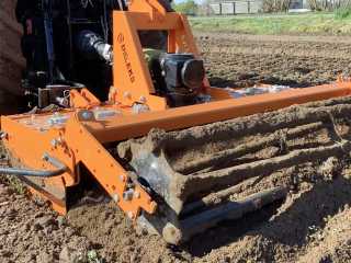 Rotační brána s válcem DELEKS KR-120