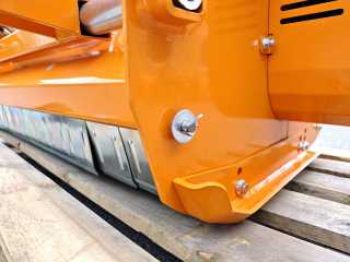 Mulčovač s bočním posuvem DELEKS LINCIONE-180-SPH (pro traktor 40 - 70 HP)
