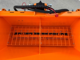 Sypač, rozmetadlo na traktor FK Machinery SAND PADAWAN
